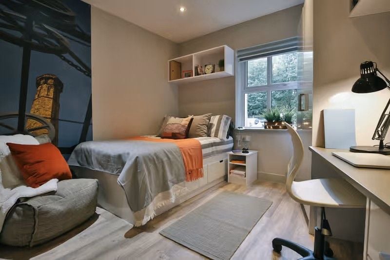 Classic Smaller Studio
